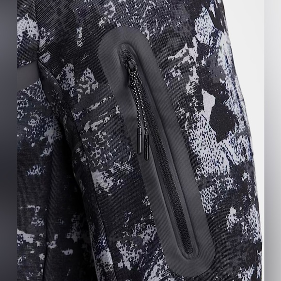 Nike Tech Windrunner Men's Fleece Full-Zip Hoodie - HV5055-060 - Size L - NWT - Picture 6 of 10